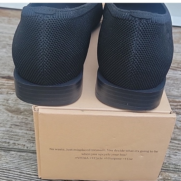 Vivaia Minnie Square Toe Flat - Picture 2 of 8